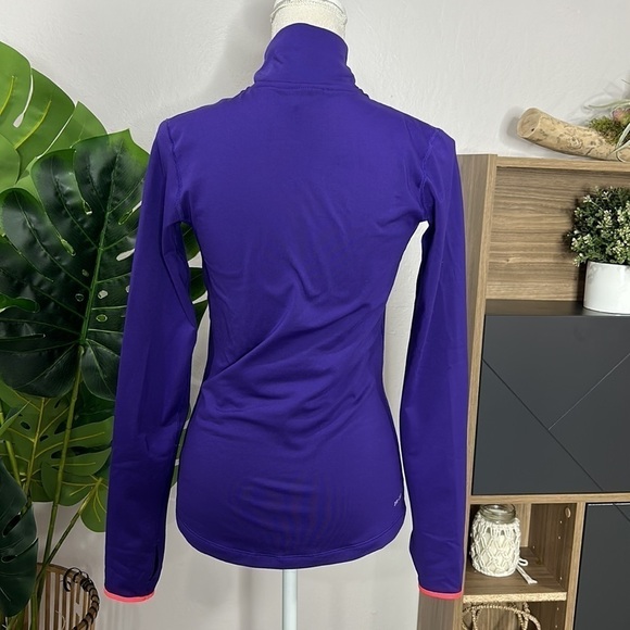 Nike • pro drifit half zip long sleeve with thumbholes - Picture 2 of 9